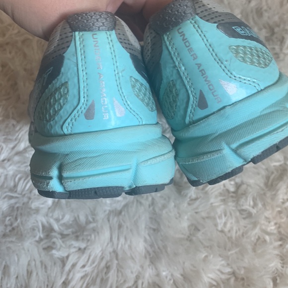 Grey and Teal Under Armour Shoes - Picture 2 of 4
